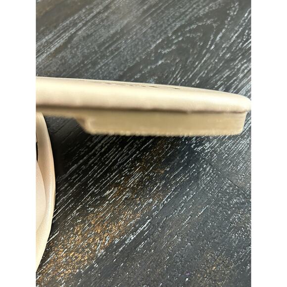 Olivia Ferguson Women's Beige Woven‎ Flat Sandal New Size 9 Vegan Leather Classy - Picture 8 of 9